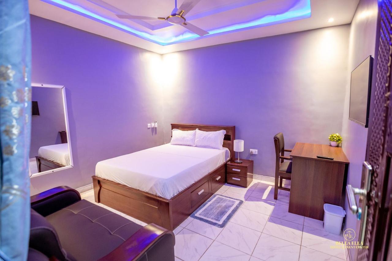 Bella Ella Hotel & Event Center Kasoa Esterno foto
