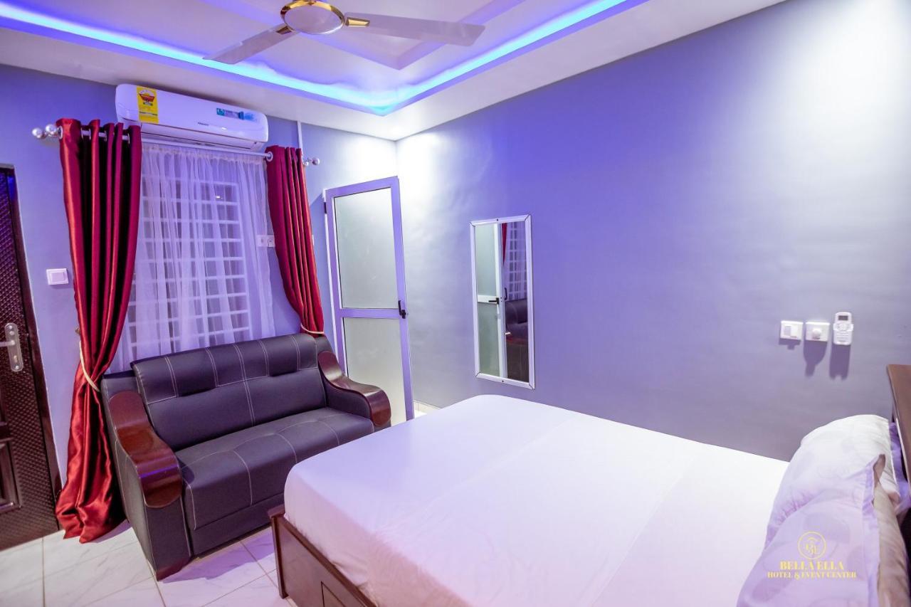 Bella Ella Hotel & Event Center Kasoa Esterno foto